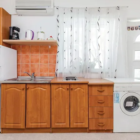 Stunning In With Kitchen Kostrena